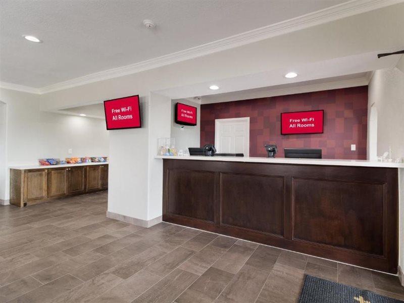 Red Roof Inn Plus + Galveston - Beachfront Exteriör bild