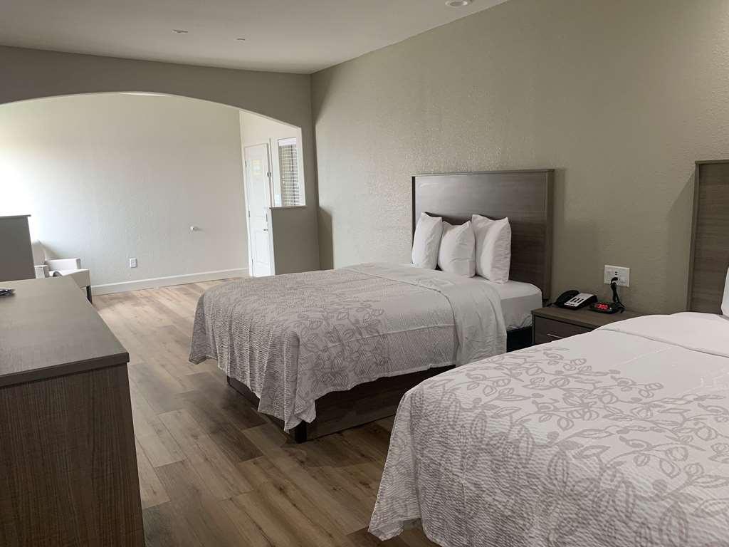 Red Roof Inn Plus + Galveston - Beachfront Rum bild