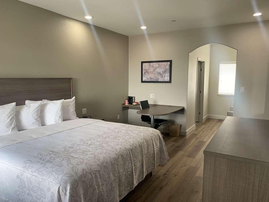 Red Roof Inn Plus + Galveston - Beachfront Rum bild