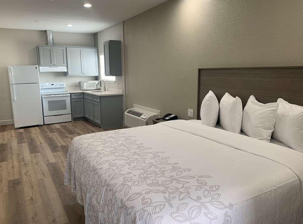 Red Roof Inn Plus + Galveston - Beachfront Rum bild